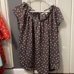 LC Lauren Conrad Silky Top with Tie in the Back. Milk Chocolate with Peach XL